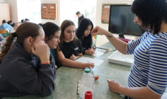 Laboratorní práce v přírodopisu 7. ročníku