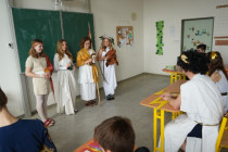O řeckých bozích netradičně