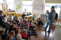 O chovu goril s odborníkem