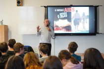 O lásce, sexu, věrnosti a nemoci AIDS