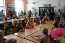Prvňáčci a deváťáci poprvé spolu