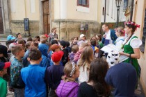 Kostýmové provázení po Litomyšli pro žáky školy