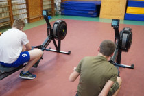 Soutěž na veslařských trenažerech