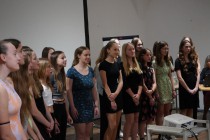 Vystoupení školního sboru na semináři ředitelů ZŠ a MŠ Vystoupení školního sboru na semináři ředitelů ZŠ a MŠ