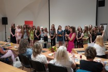 Vystoupení školního sboru na semináři ředitelů ZŠ a MŠ