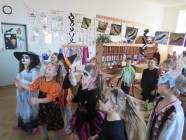 Halloweenská škola