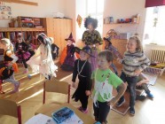 Halloweenská škola