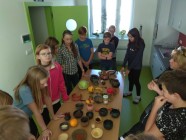 Dílna pravěku ve Středisku volného času Dílna pravěku ve Středisku volného času