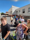 Den bez batohů