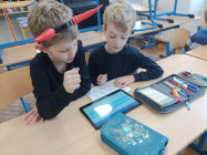 Adventní šifry, práce s tablety a pokusy
