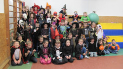 Halloweenská škola