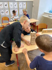 Září